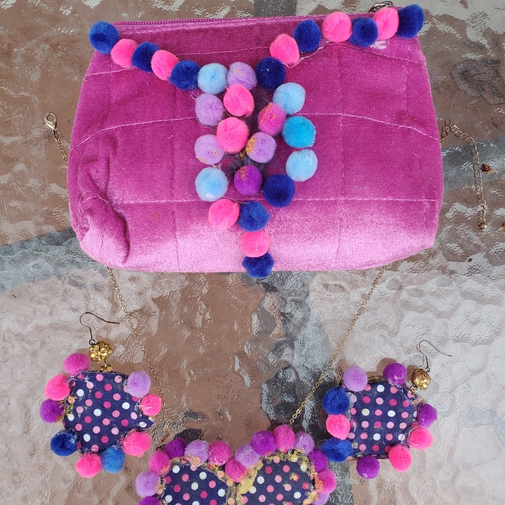 Cosmetics Handmade handpag, matching jewelry set